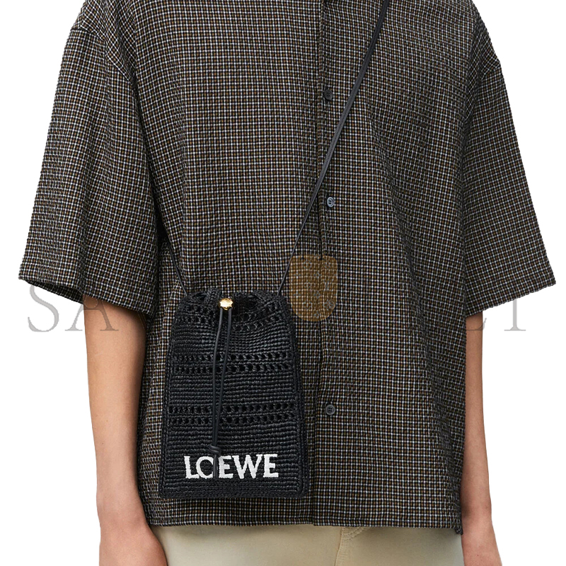 LOEWE DRAWSTRING POCKET IN RAFFIA C756PHPX05 (21*16*1cm)